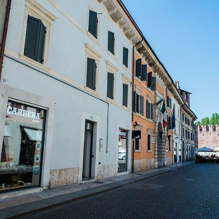 Carrera Home Appartamenti Verona - Bike Hotel Exterior photo